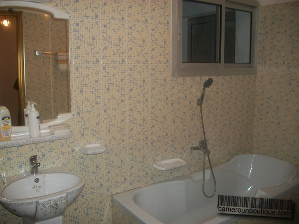 Salle de bain Studio meublé Yaoundé Biteng Salle de bain Studio meublé Yaoundé Biteng